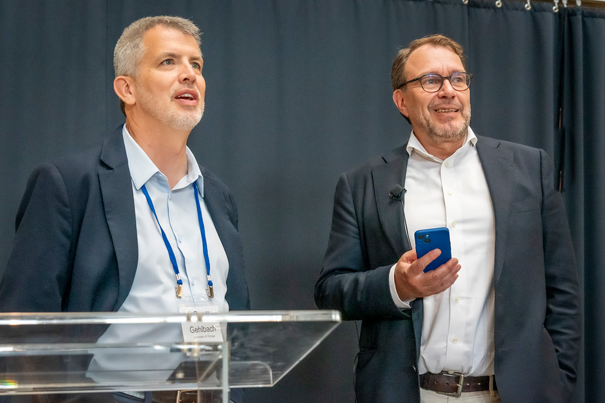 SIOE conference photo: Scott Gehlbach and Guido Friebel at Horizon 2024.